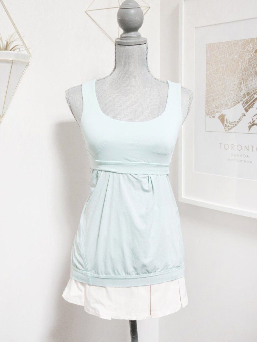 LULULEMON 'Nouveau Limits' Pale Mint Green Tank Top, Strappy Back Built In Bra